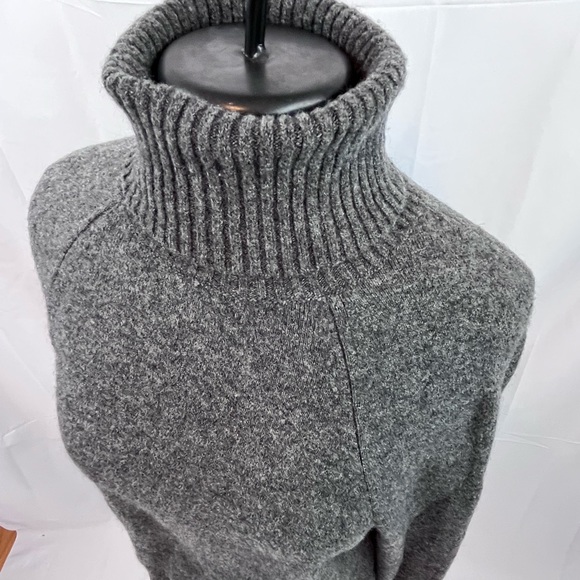 NWT J.Crew Wool/Alpaca Blend Turtle Neck - Picture 2 of 9